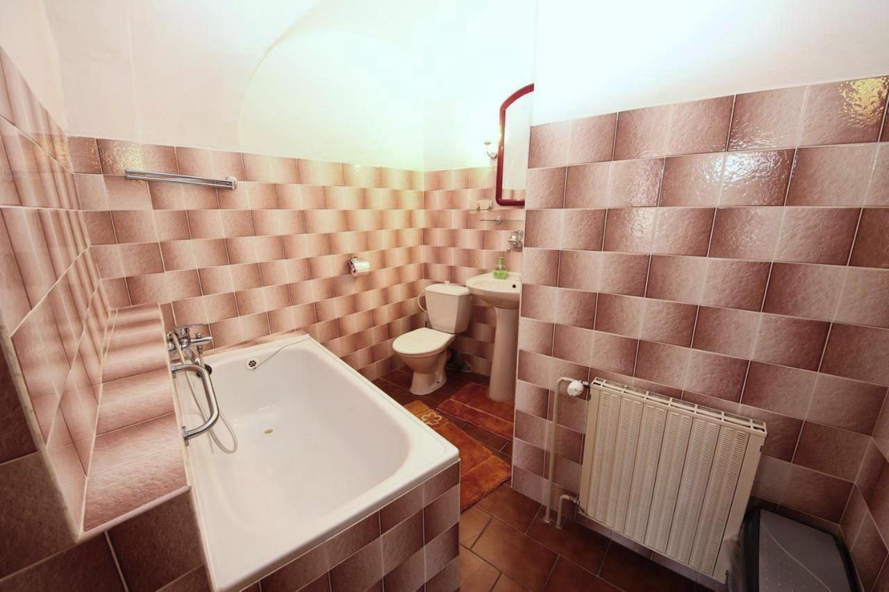 Mini Hotel Abraka & Apartments Cesky Krumlov Exterior photo