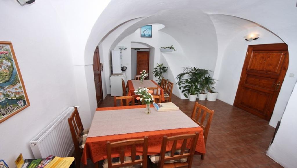 Mini Hotel Abraka & Apartments Cesky Krumlov Exterior photo