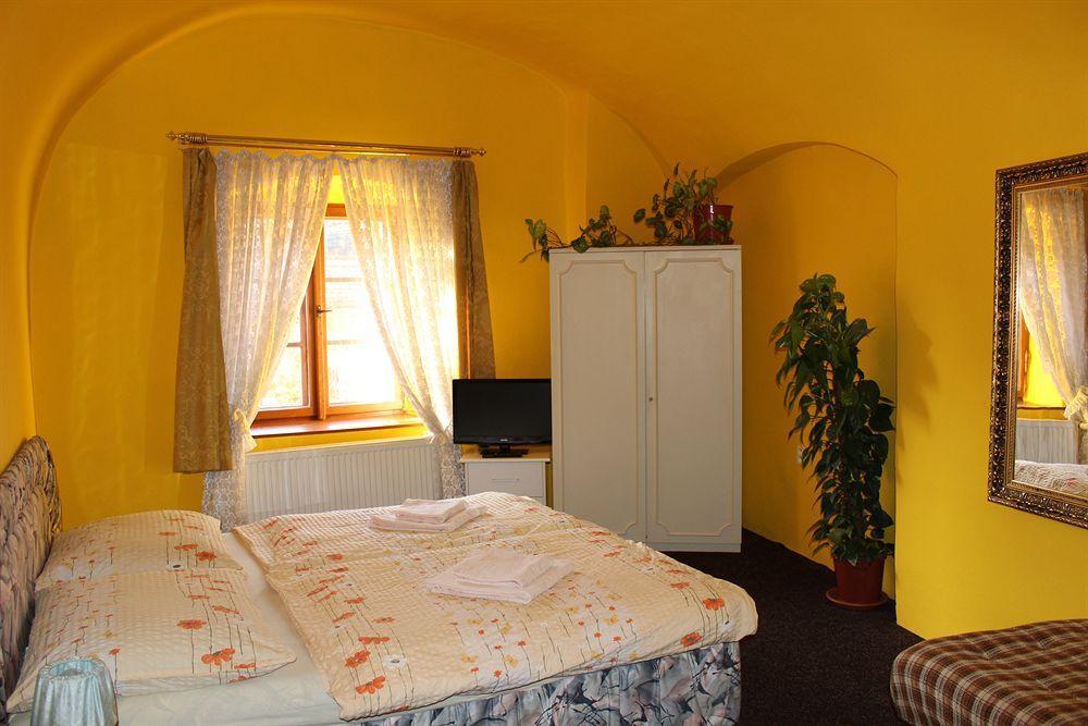 Mini Hotel Abraka & Apartments Cesky Krumlov Exterior photo
